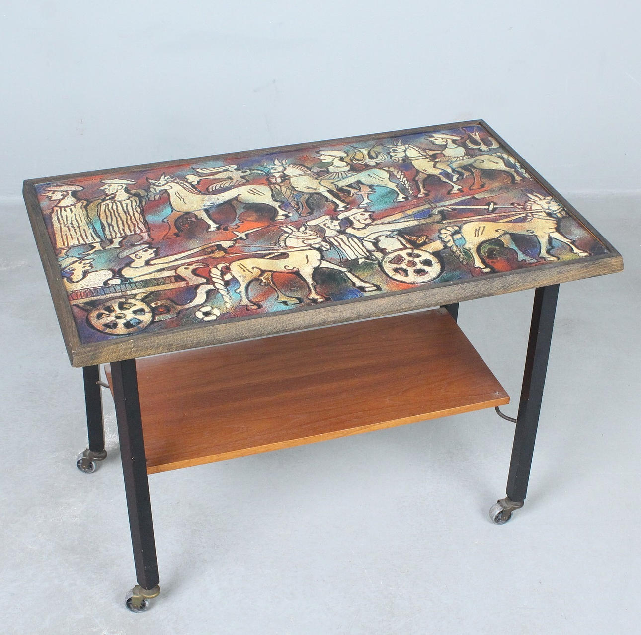 Serving trolleys/bar trolleys with 1970s ceramics.