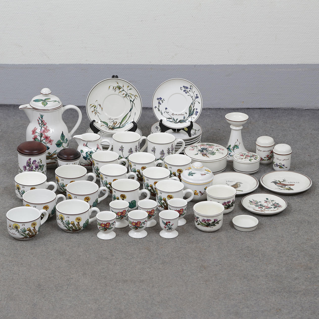 VILLEROY & BOCH. „BOTANICA“ KAFFE- OG TESÆT DELE.