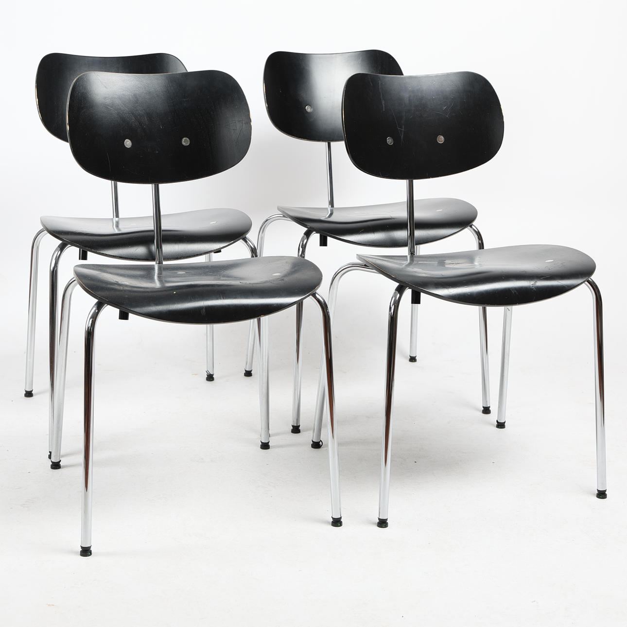 EGON EIERMANN. Four chairs, model SE 68 for Wilde & Spieth. (30-2).