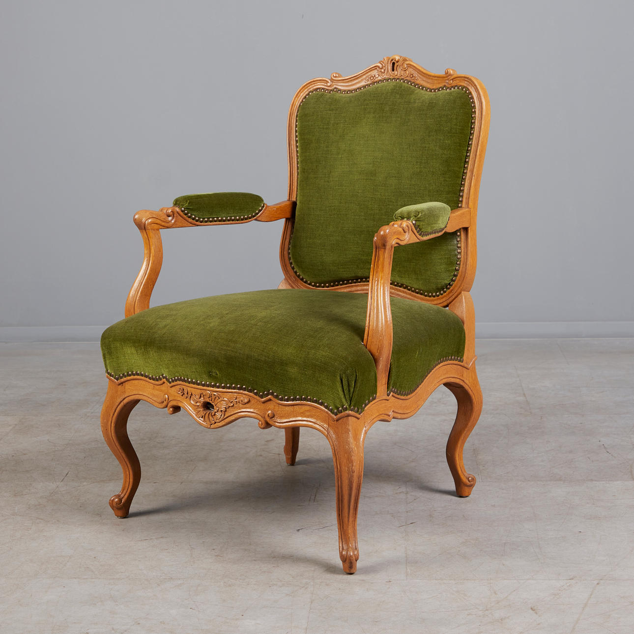 Sillón estilo Louis Philippe, roble, ca. 1850.