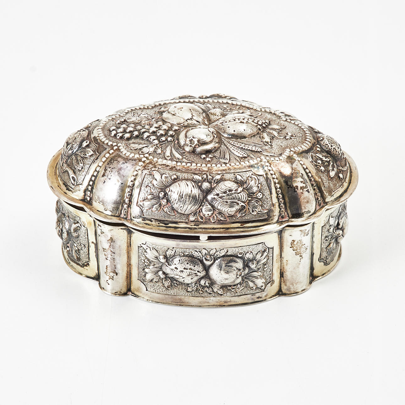 Sølvkasse, tysk, 1900-tallets første halvdel, barok stil.