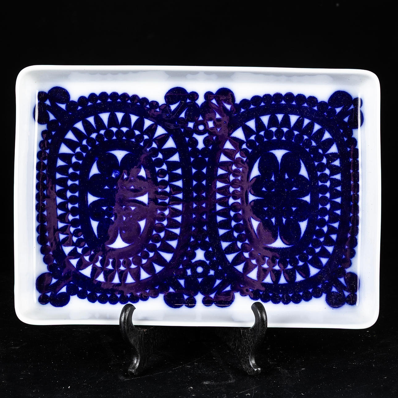 STIG LINDBERG. Serveringsfad, „Blå Husar“, Gustavsberg.