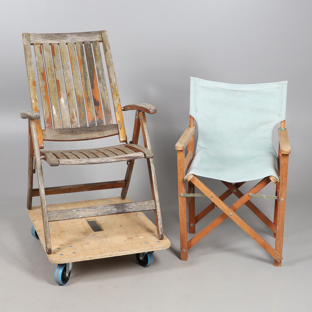 A TEAK STEAMER CHAIR.