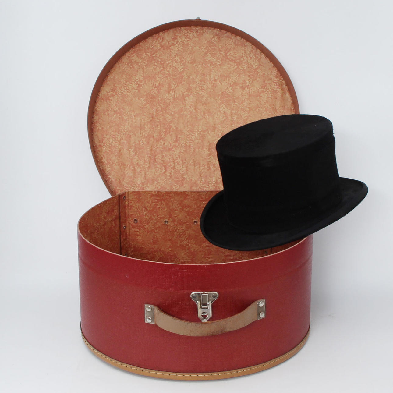 CYLINDER HAT SIZE 55 WITH HAT BOX.