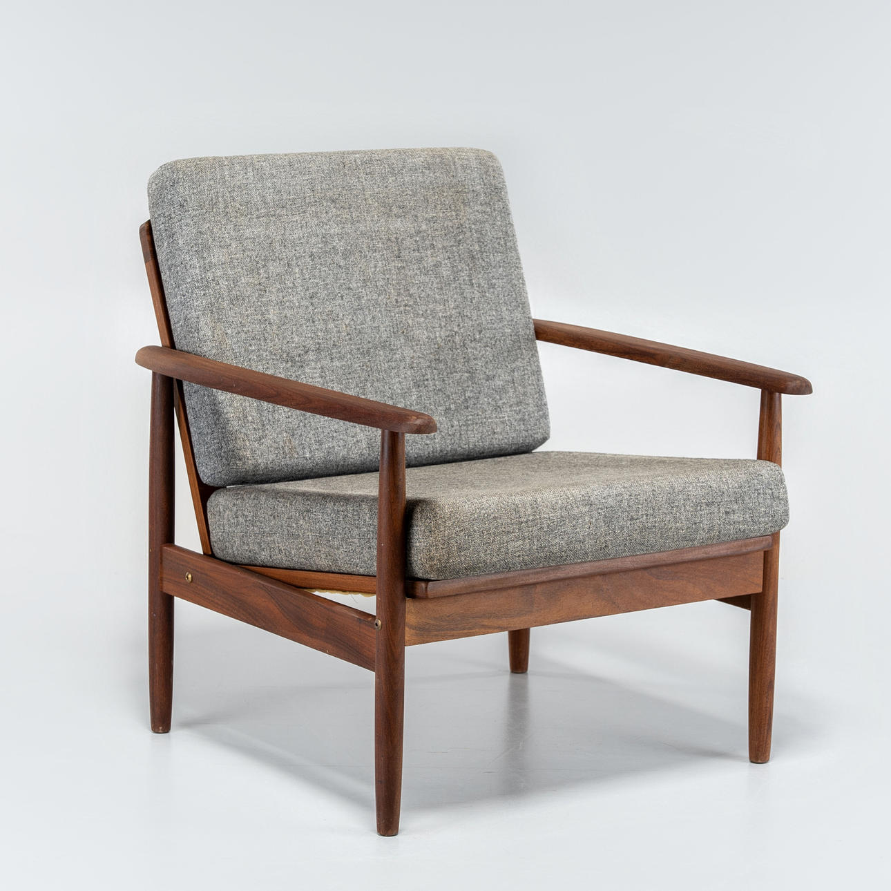 FÅTÖLJ, teak, samtida.