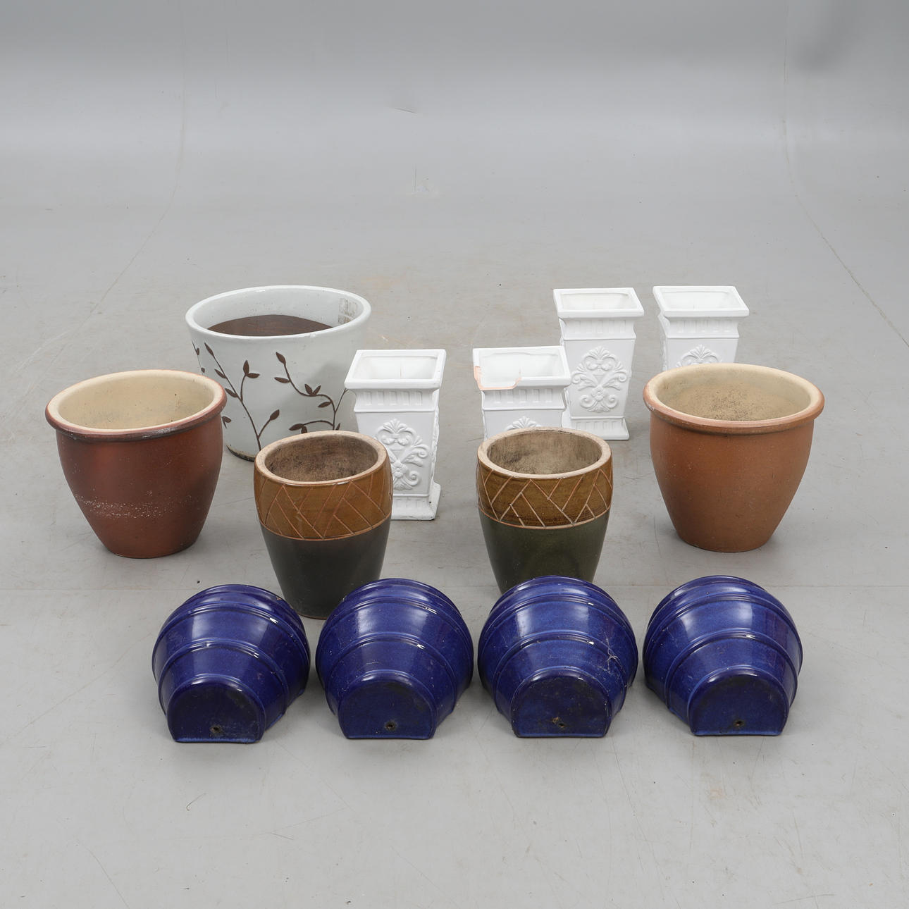 POTTER/VÆGGRYDER, stentøj, /glasuret/gips, 12 stk.