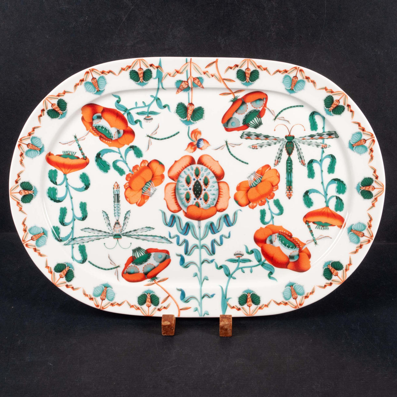 KLAUS HAAPANIEMI. Til IITTALA, serveringsfad.