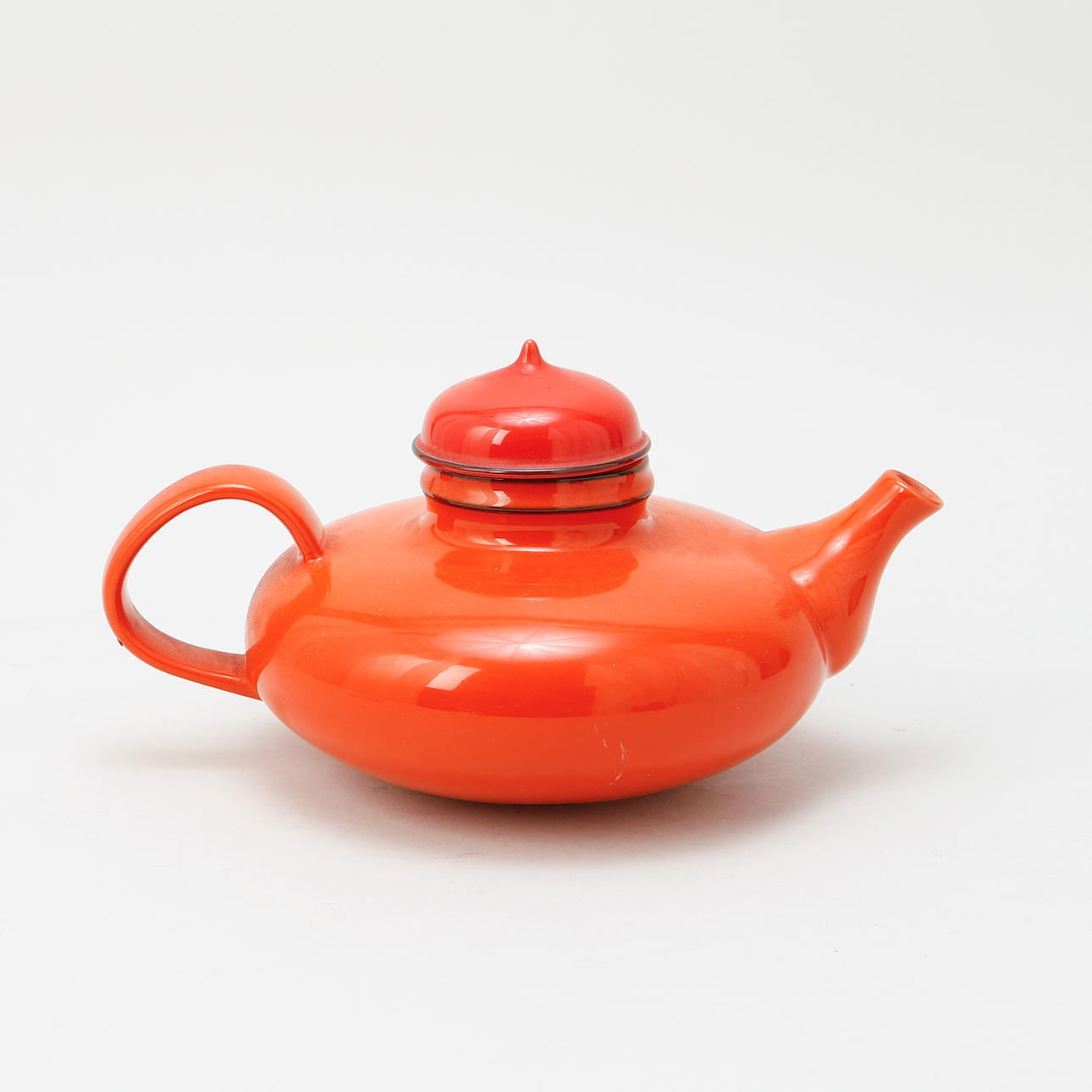 INGER PERSSON. Teapot, “Pop”, porcelain, Rörstrand.