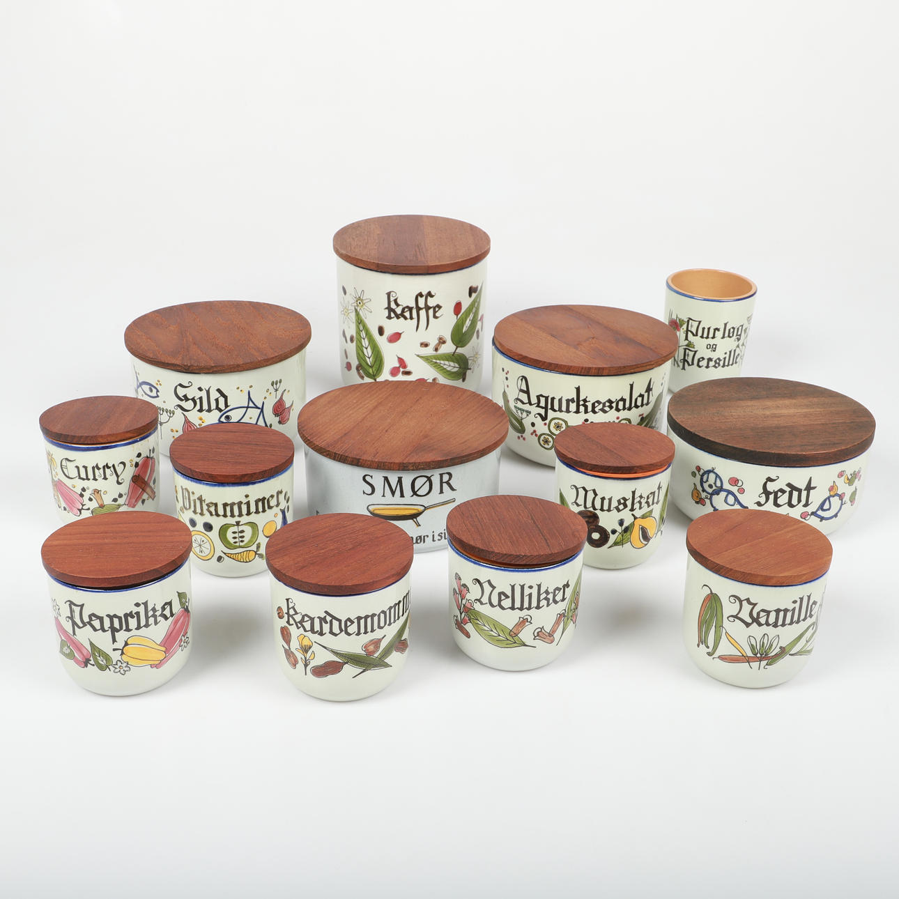 A set of 13 spice jars, stoneware with teak lid, Knabstrup, Denmark.