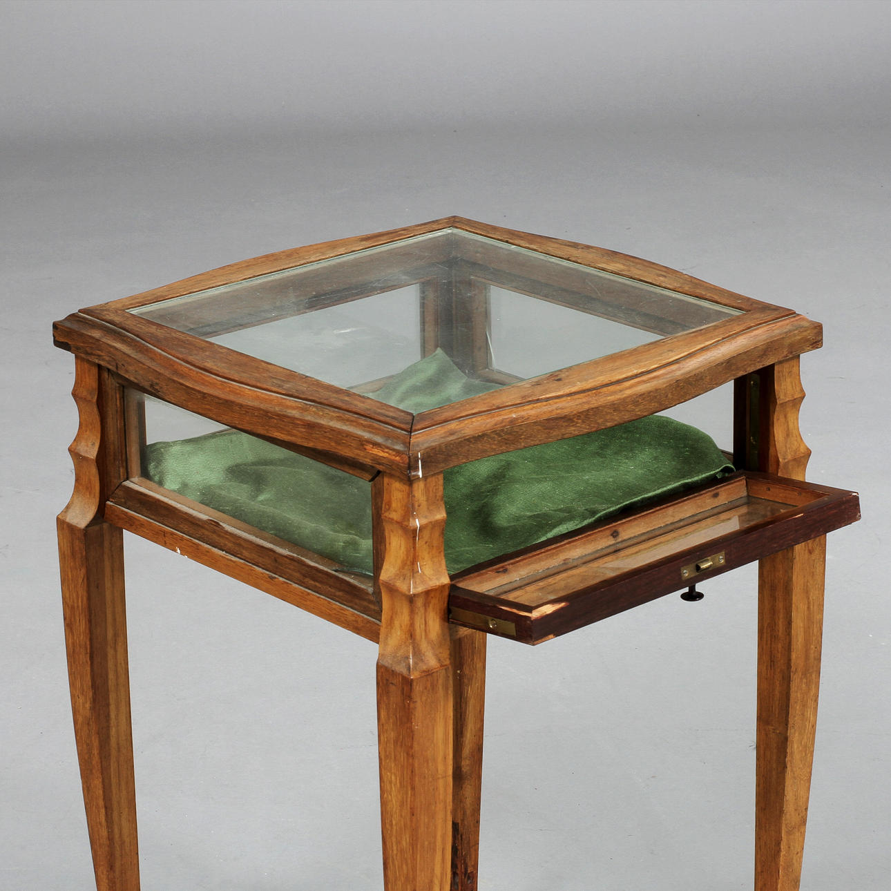 MONTERBORD, 1900-tal.