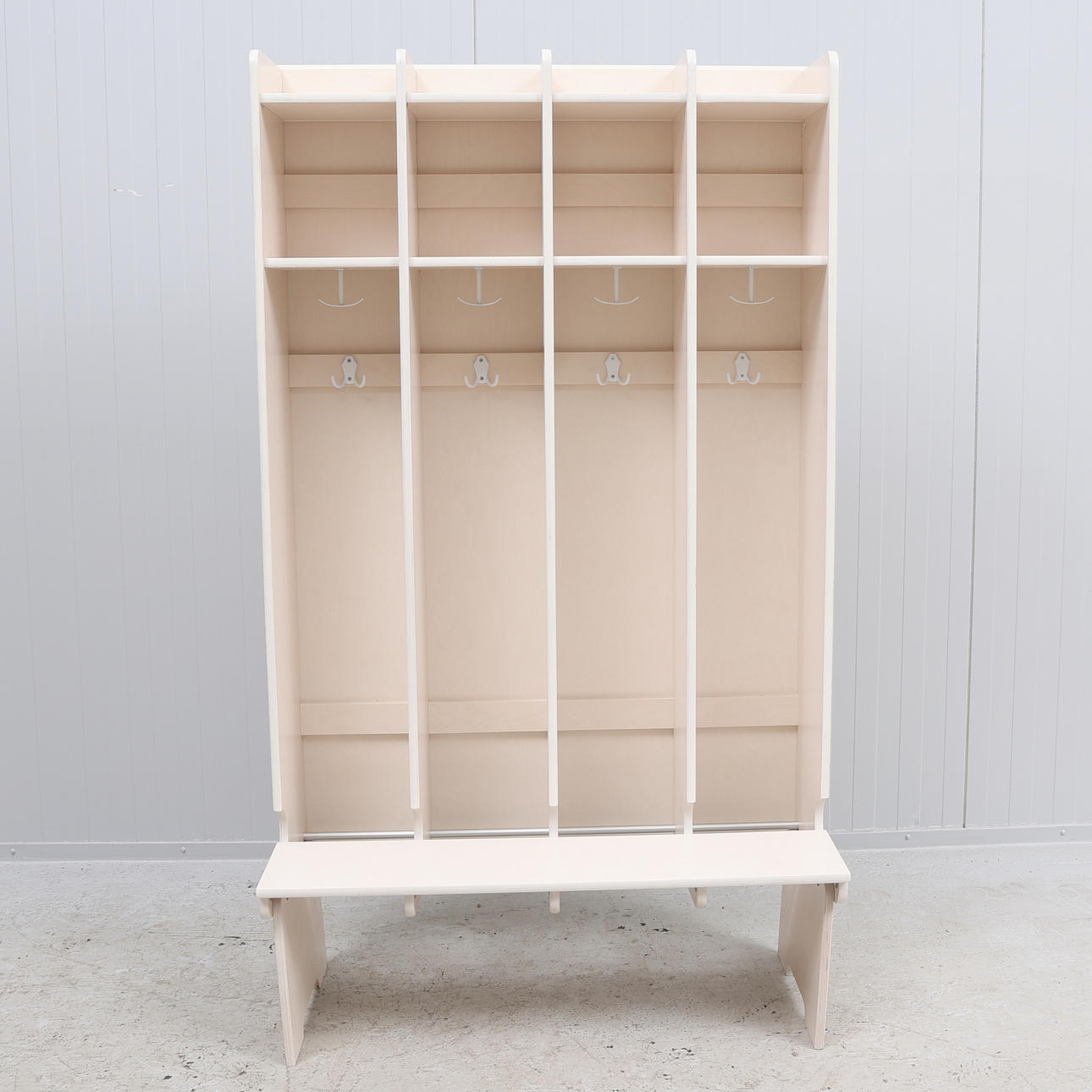 VAATEKAAPPI, 4 osastoa.