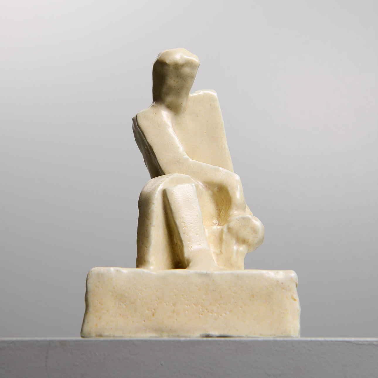 OIDENTIFIERAD KONSTNÄR. Sculpture, ceramics, unsigned.