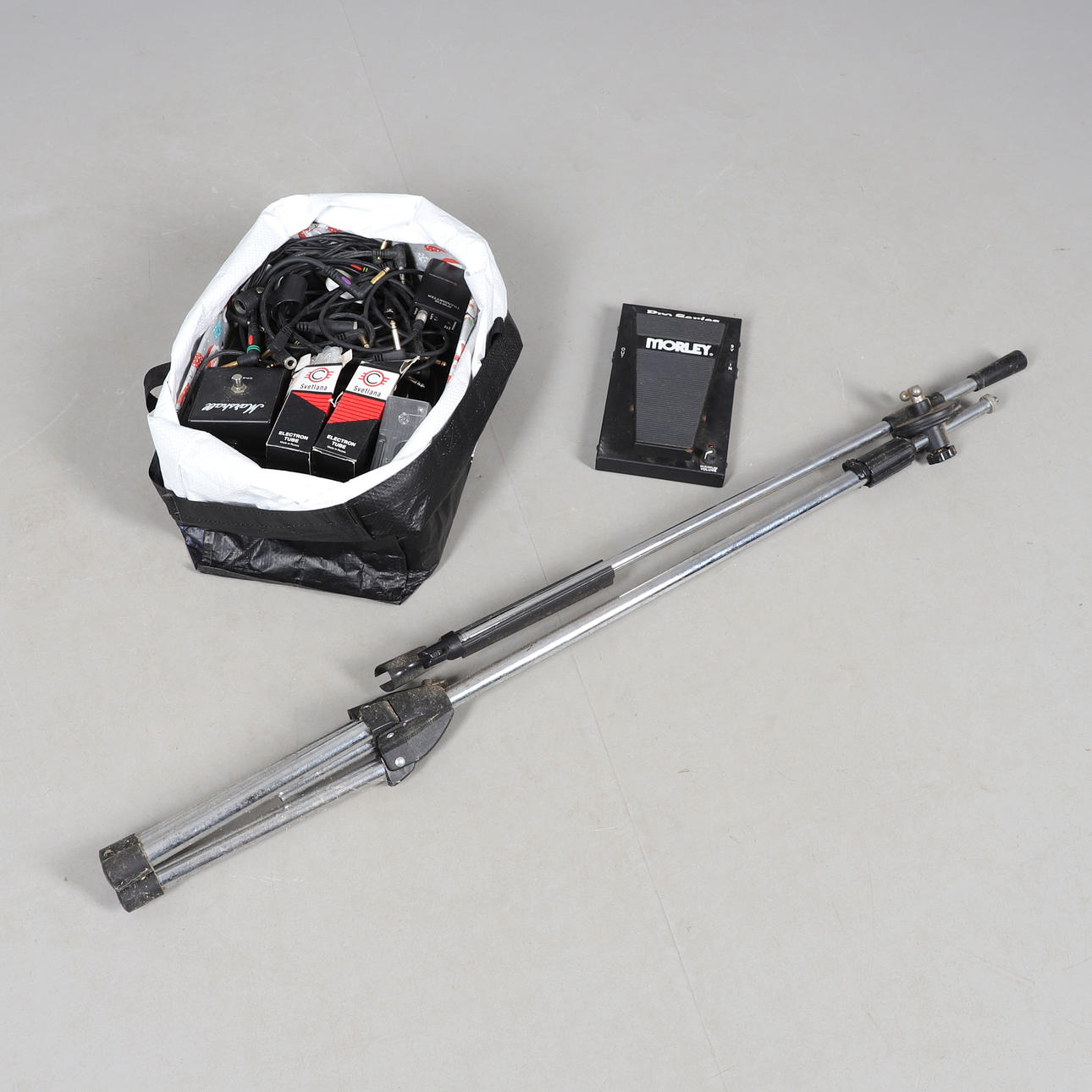 GUITAR MUSIC EQUIPMENT & ACCESSORIES.