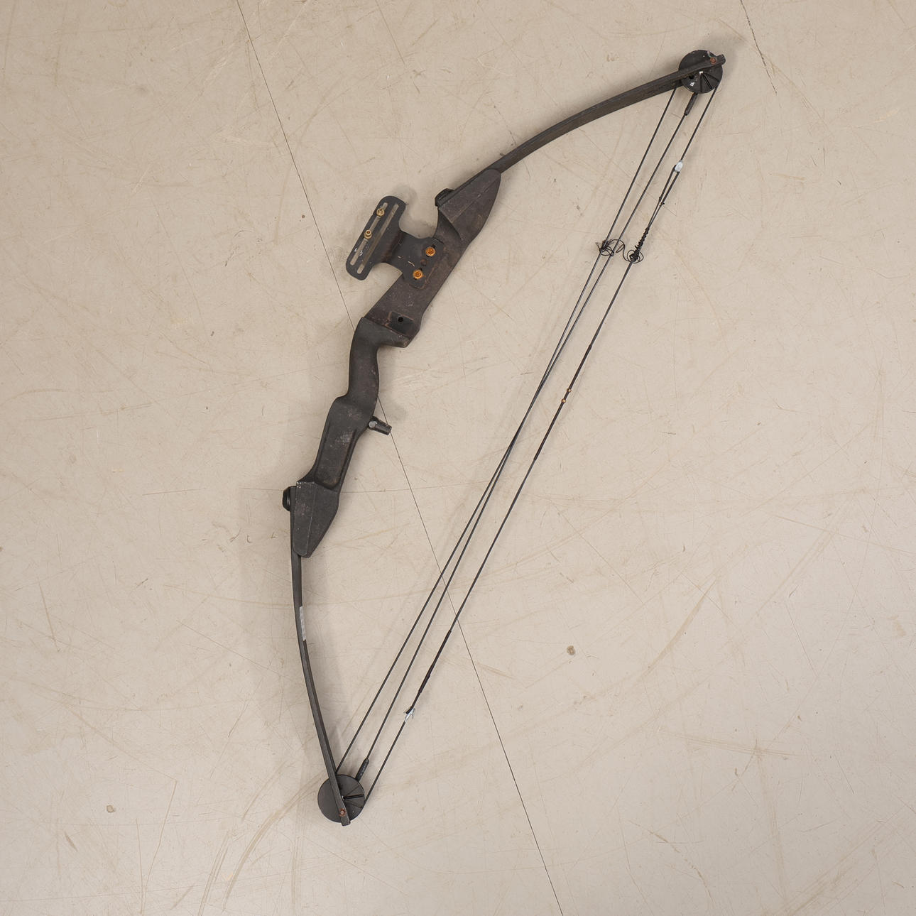 COMPOUNDARBOW Cobra by Fund Products.