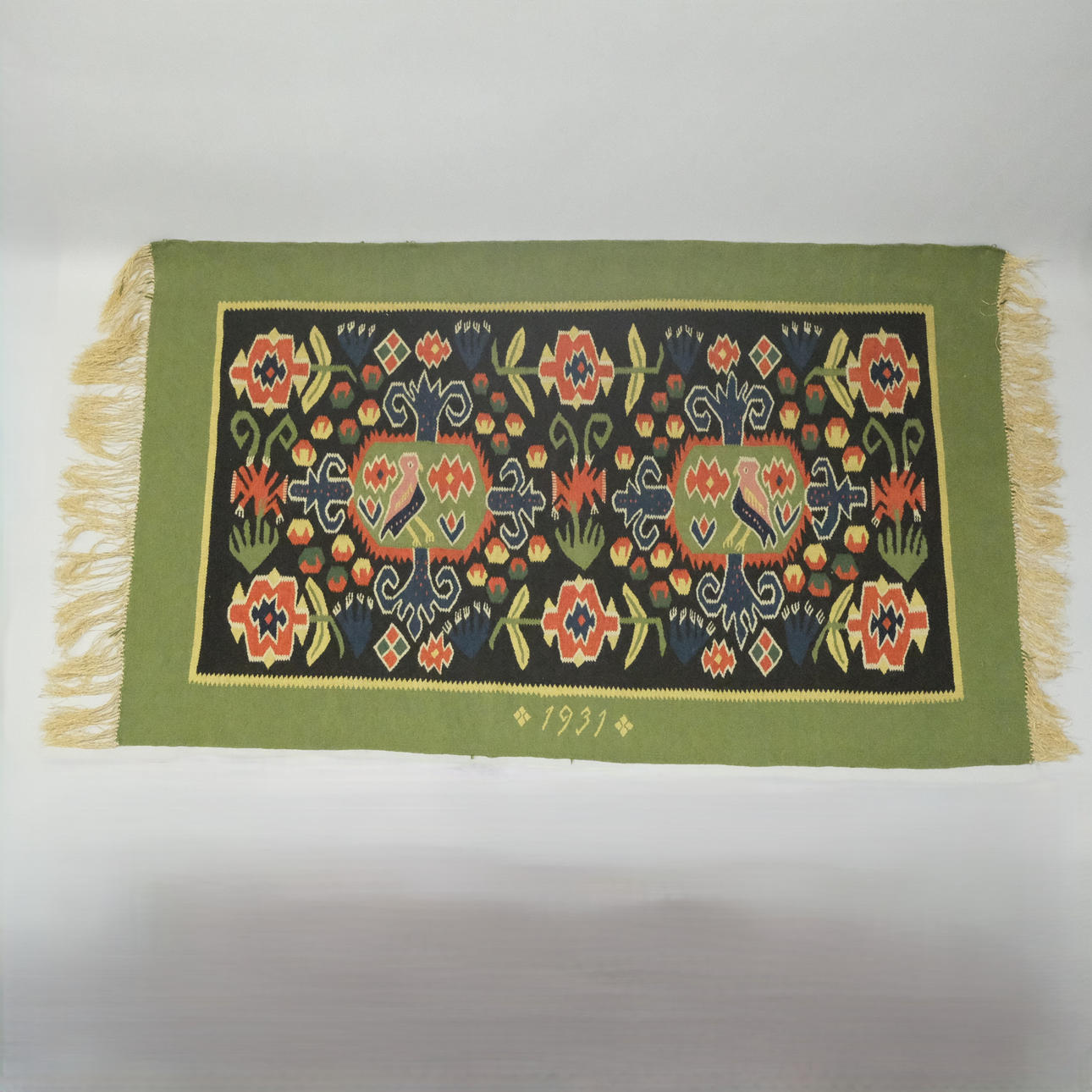 TISSUE, FLEMISH, DATED 1931.