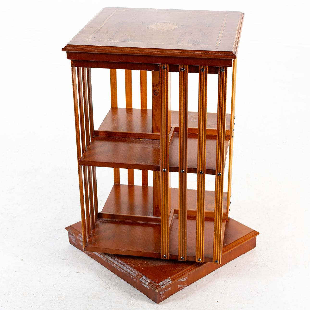 BUCHSPINNING, englischer Stil.