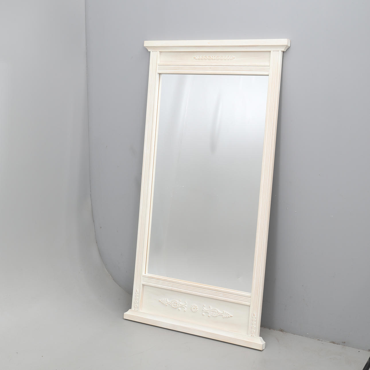 SPIEGEL. markierte Josefssons Möbel in Nybro.