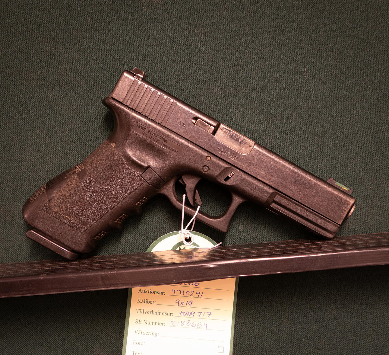Glock 17 cal. 9x19 #HAM717 SE2188664.