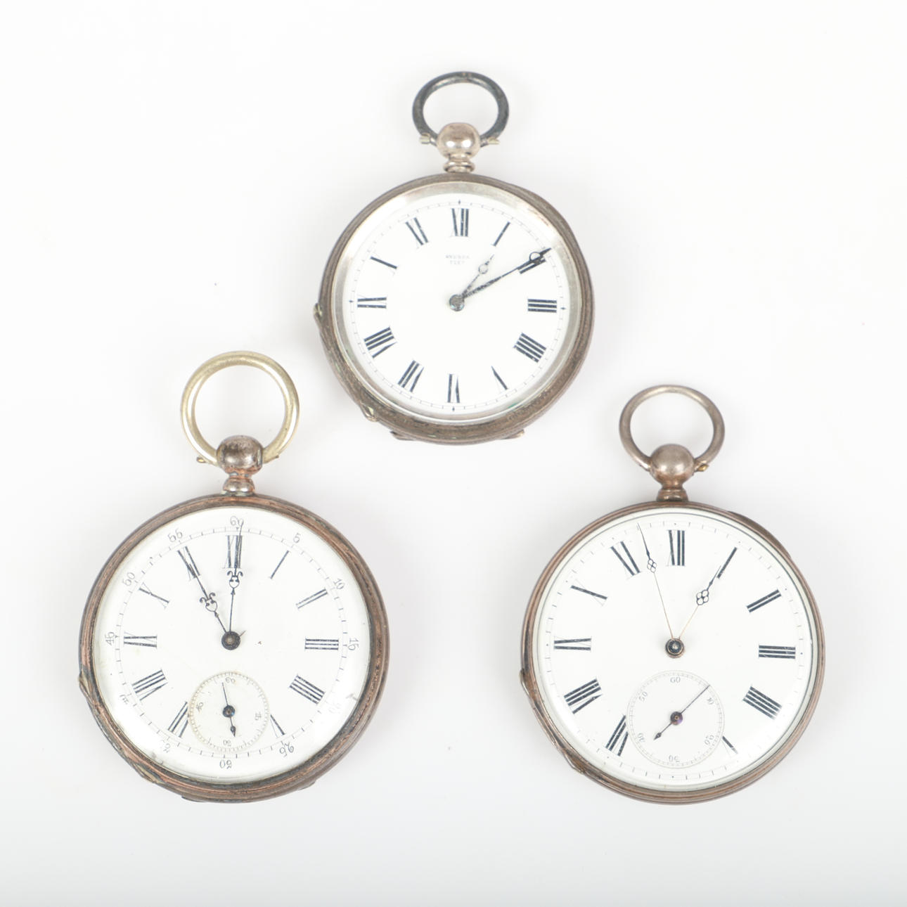 LOMMEUR, 3 stk., s. k. nøglering, sølv.