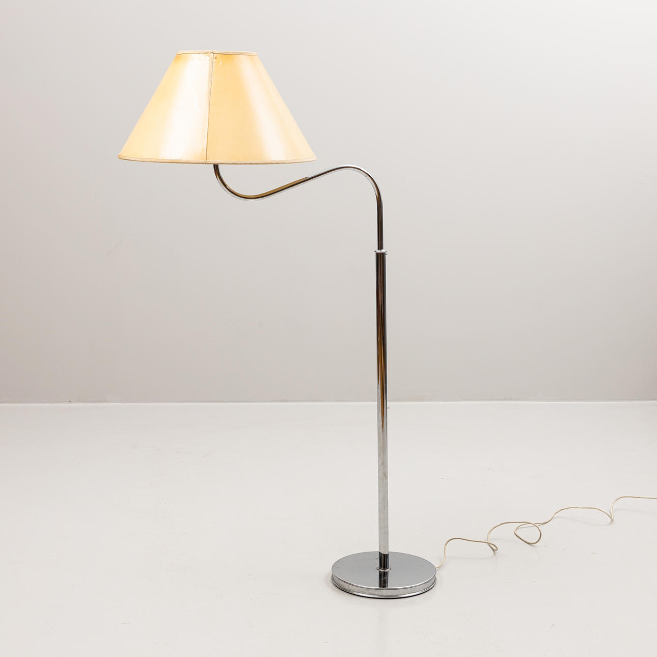 JOSEF FRANK. Floor lamp, “Stora Kamelen”, unusual variant of model 2368 in chrome-plated metal, Firma Svenskt Tenn.