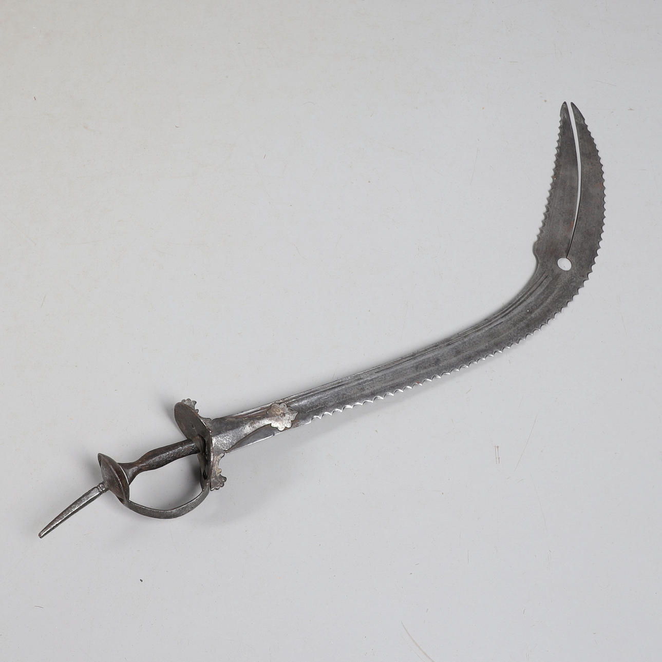 AN INDIAN THEGA SWORD WITH ELABORATE ZULFIGAR BLADE. Weapons ...