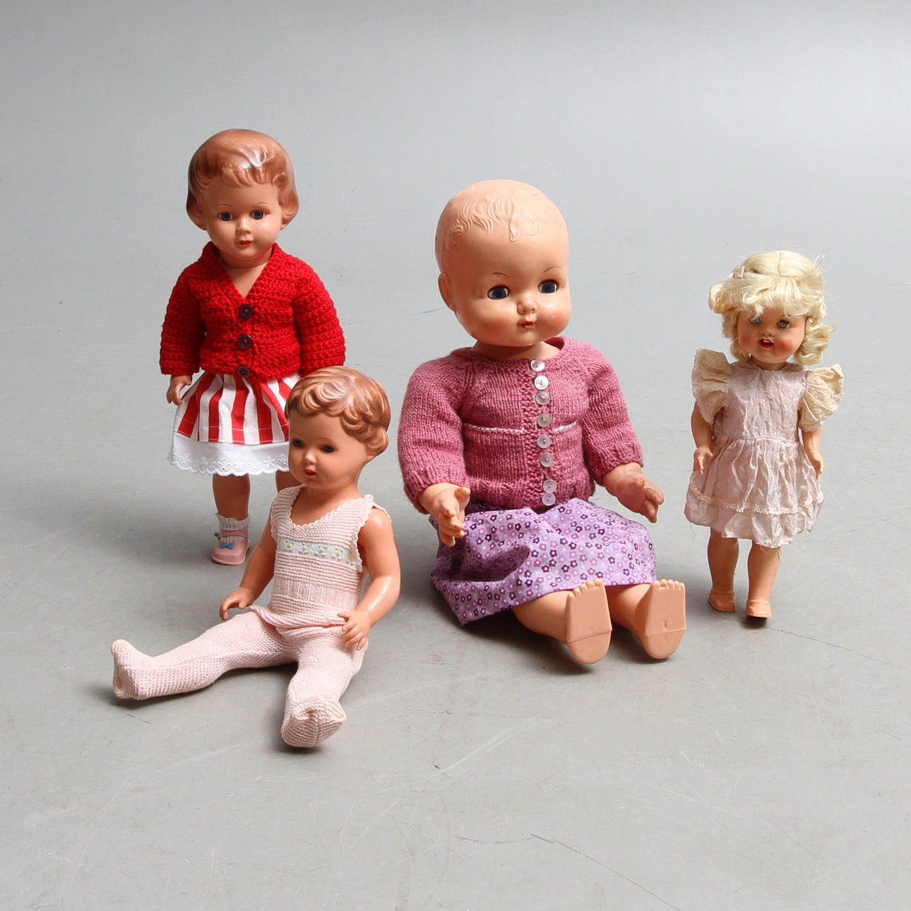 DOCKOR, 4 st, celluloid och plast, 1900-tal.