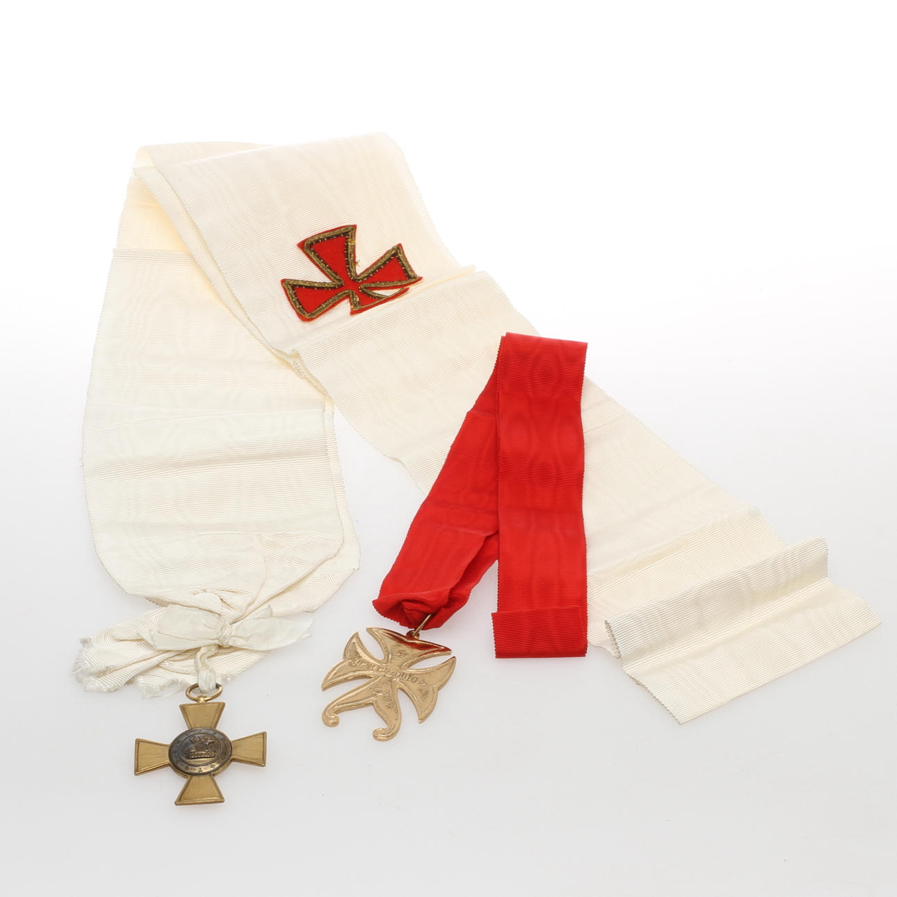 ORDENSTECKEN med band 2 st.