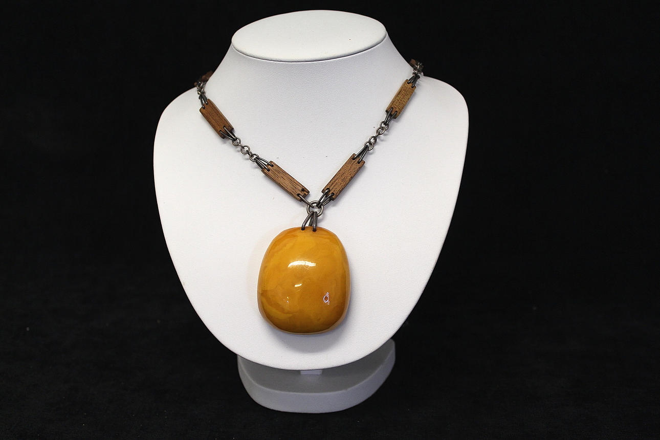 HALSBAND, Kopal, 1950.