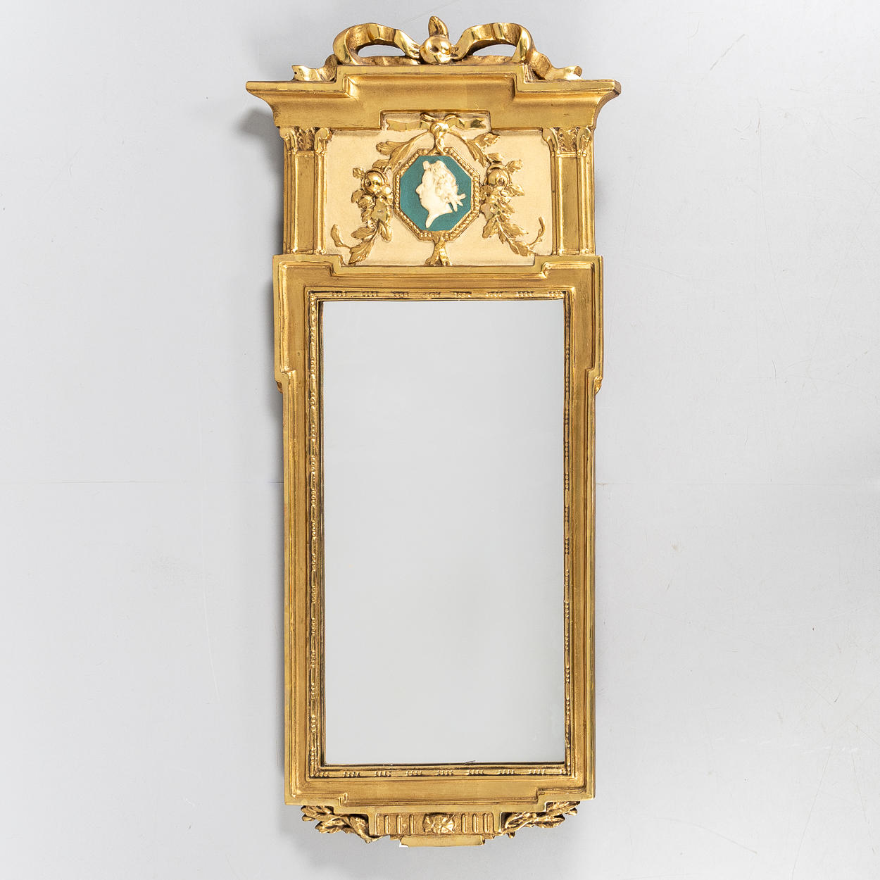 A Gustavian-style mirror, gilded with gold leaf, Åke Österlund's gilding, 20th century.