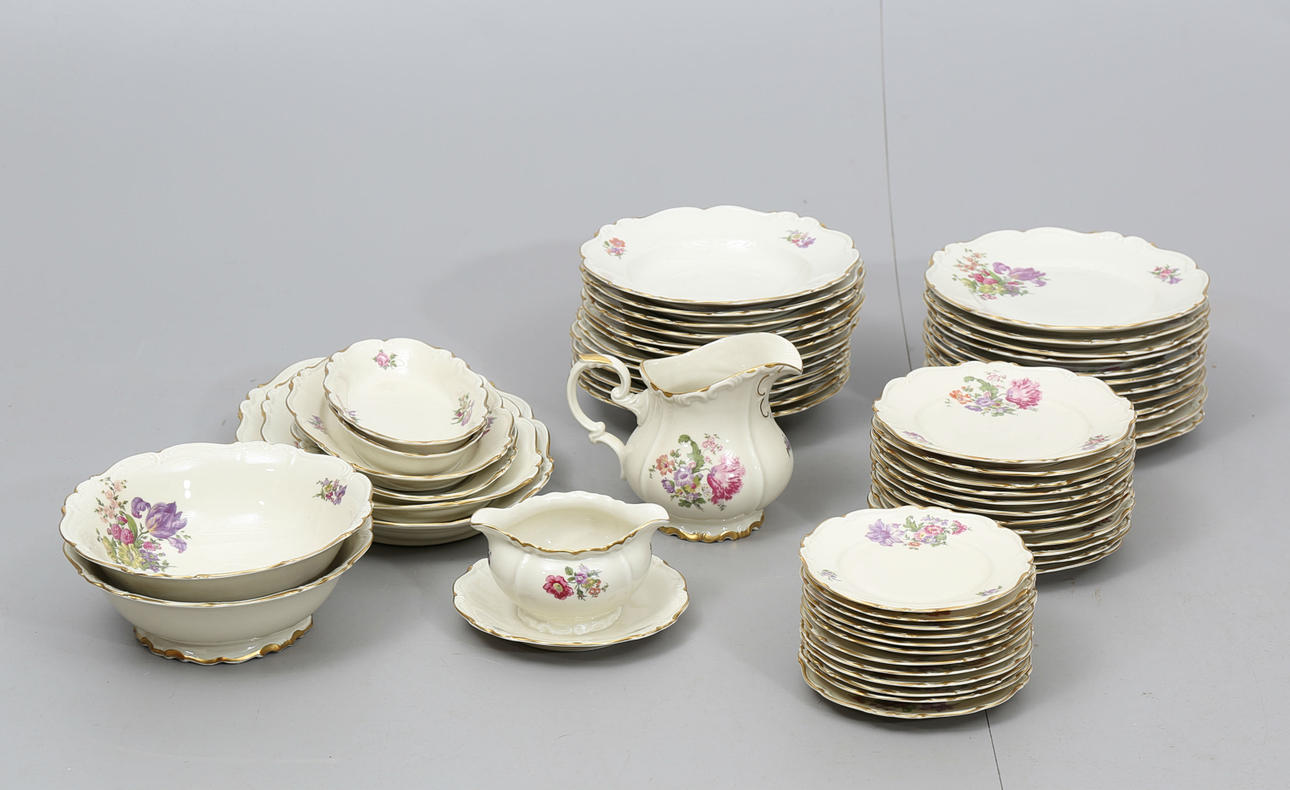 MATSERVIS, porslin, 58 delar, "Maria Theresia", Edelstein.