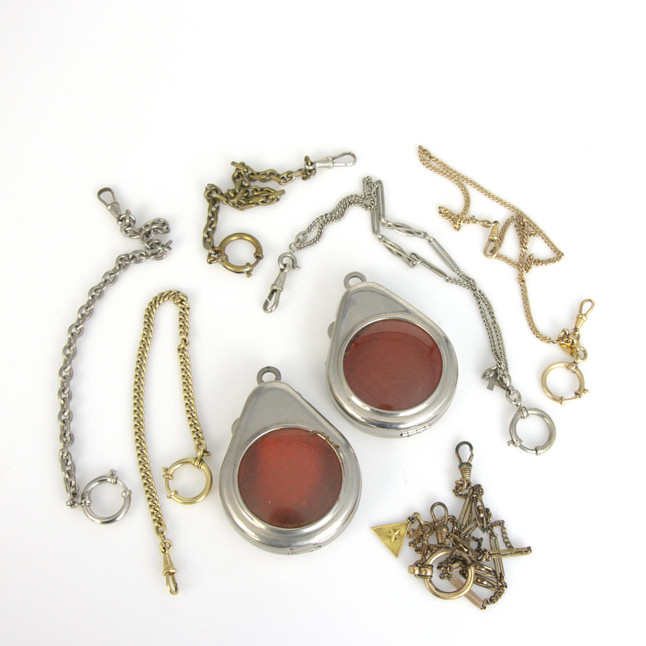 KOTELO- JA KELLOKETJUT, 8 kpl, metallia.