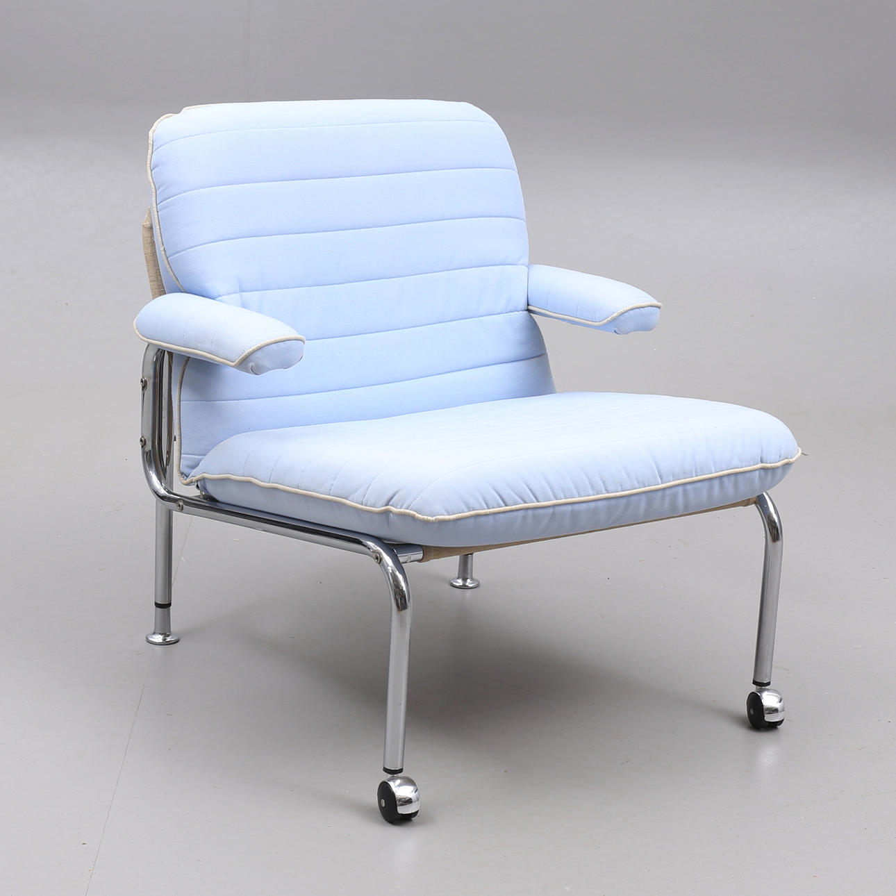 Lænestol, stel i forkromede stålrør, 1970'erne.