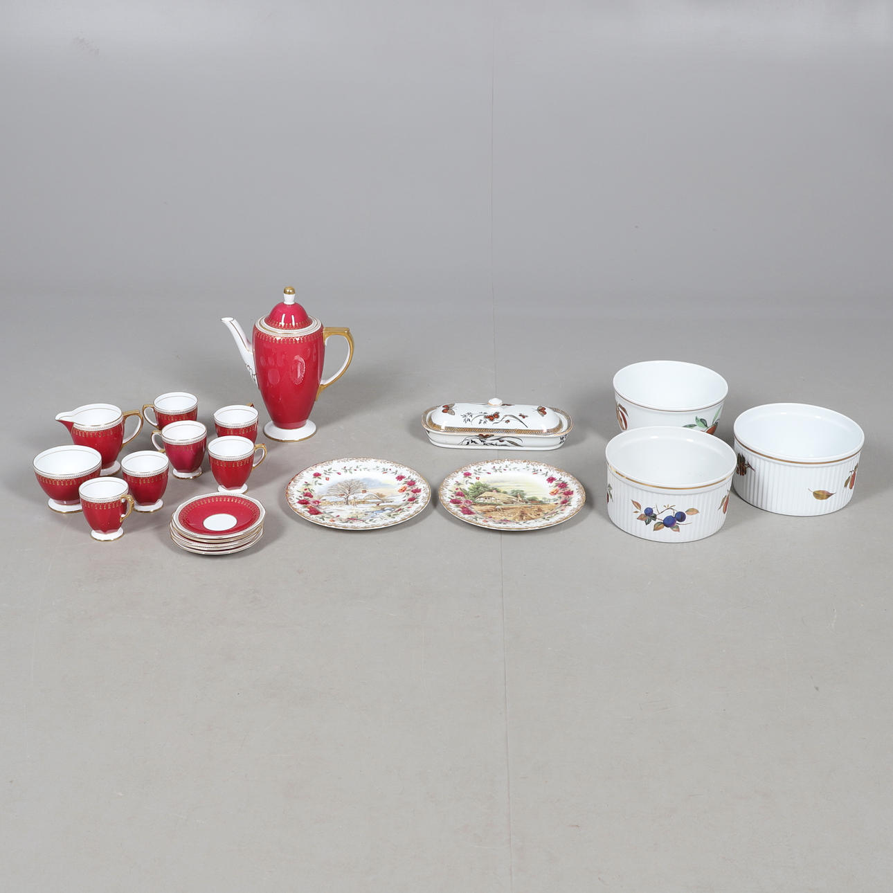 SPODE COFFEE SET & OTHER CERAMICS.