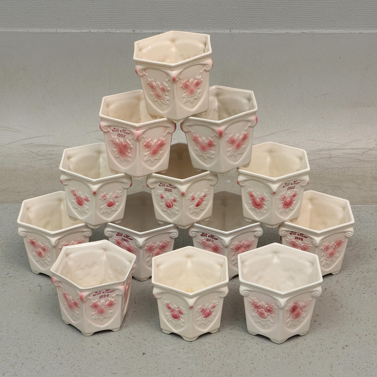 OUTER LINING, 13 pcs. ceramic, “To Mother”, between the years 1986-2005.