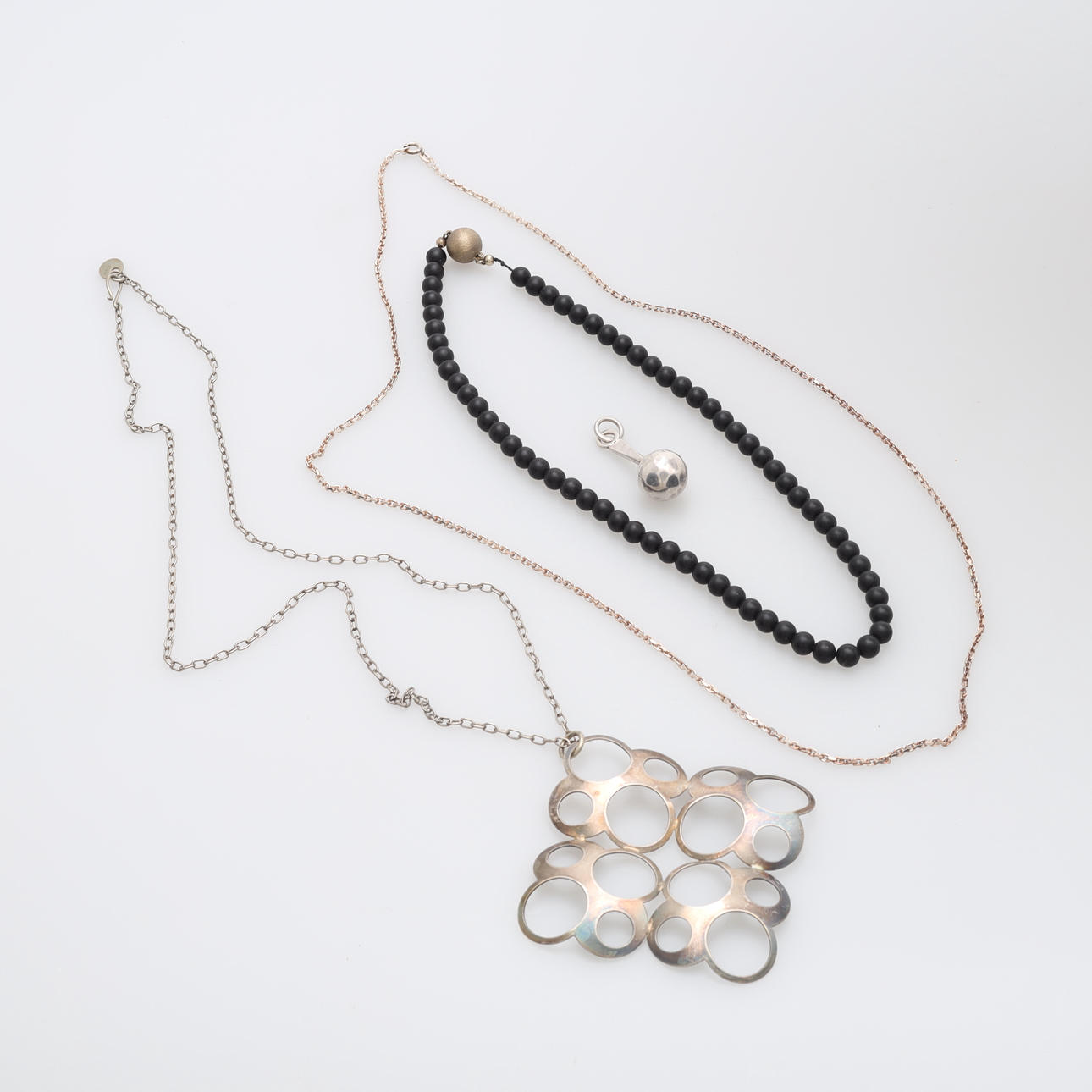 JEWELLERY, 4 pieces, partly silver.