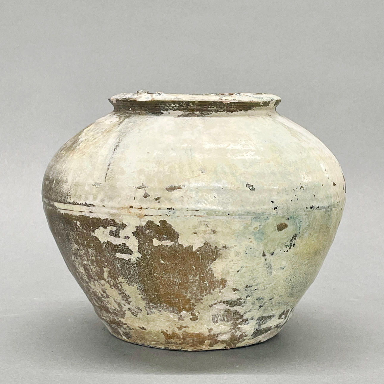 KINESISK HAN -DYNASTIETS KERAMIKFARTØJ.