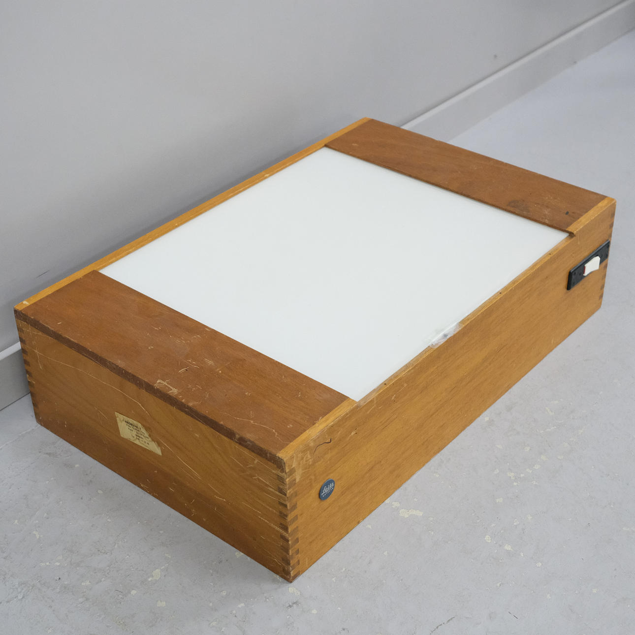 LIGHTBOX, LEITZ WETZLAR, MODEL 42-677.103.