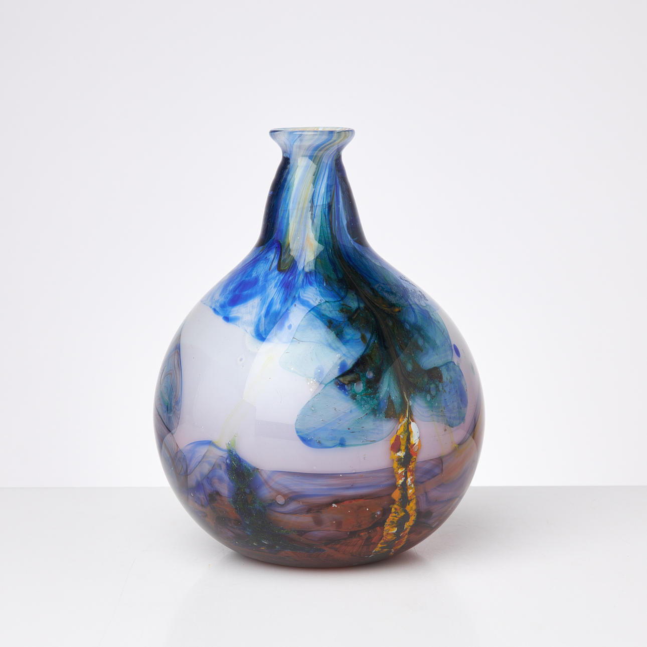 OIDENTIFIERAD KONSTNÄR. Vase, glass, multicoloured, signed.