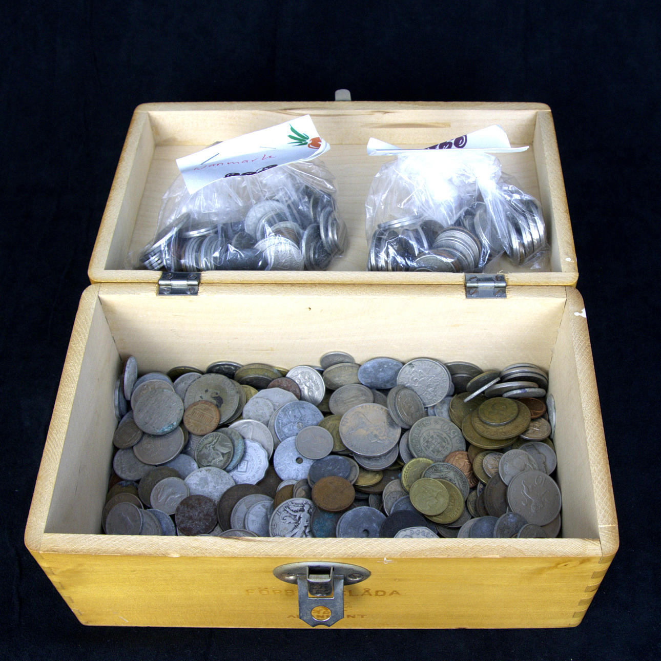 COIN COLLECTION, unsorted, worldwide.