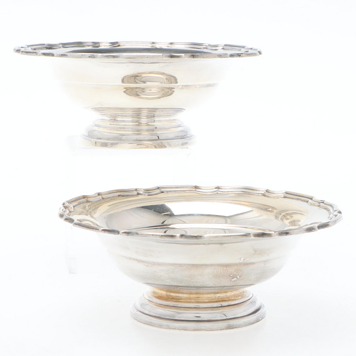 TWO SILVER BOWLS, Walker & Hall, Sheffield, England.