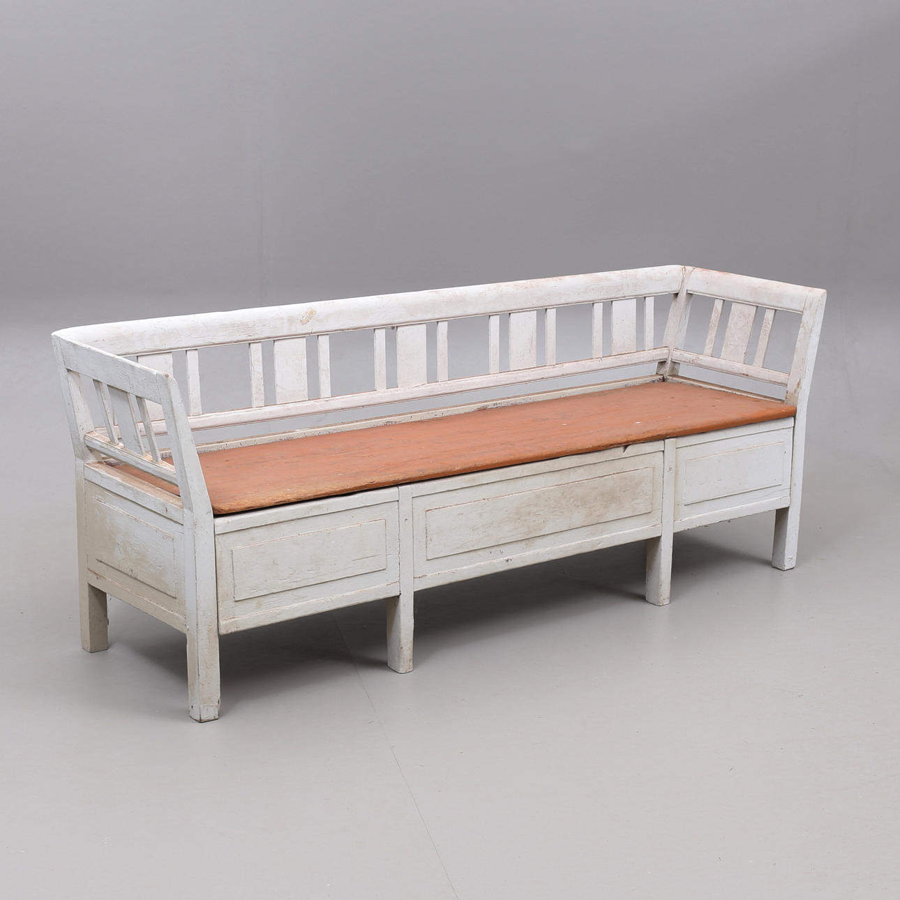 An extendable sofa, 1800/20th century.