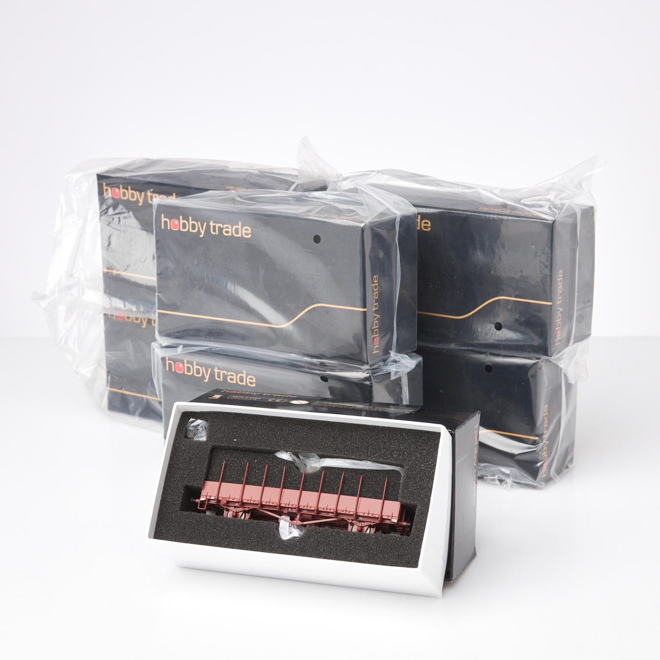 TRAIN MODELS. 7 pcs, Hobby Trade, Trucks.