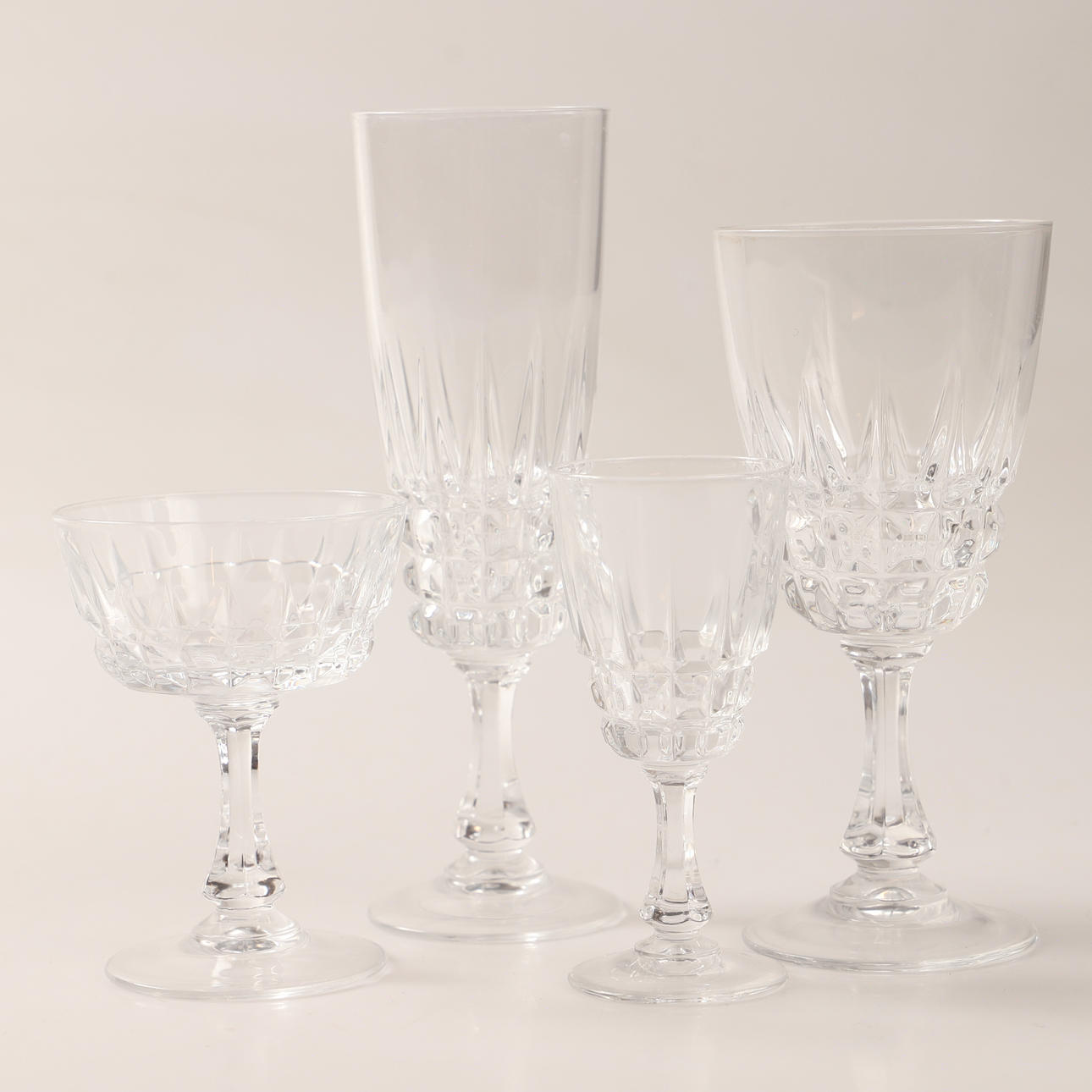 GLASSERVIS, 33 delar, Cristal d´Arques, Frankrike.