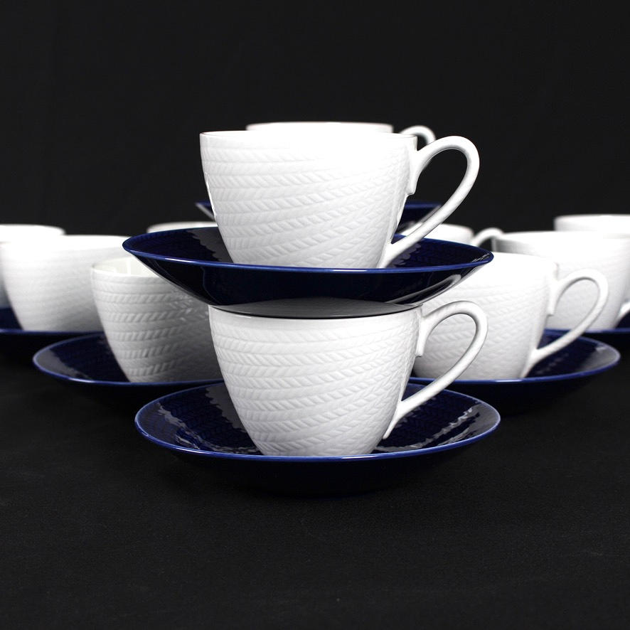 A 53-piece coffee & tea set, “Blue Eld” Hertha Bengtsson, Rörstrand.