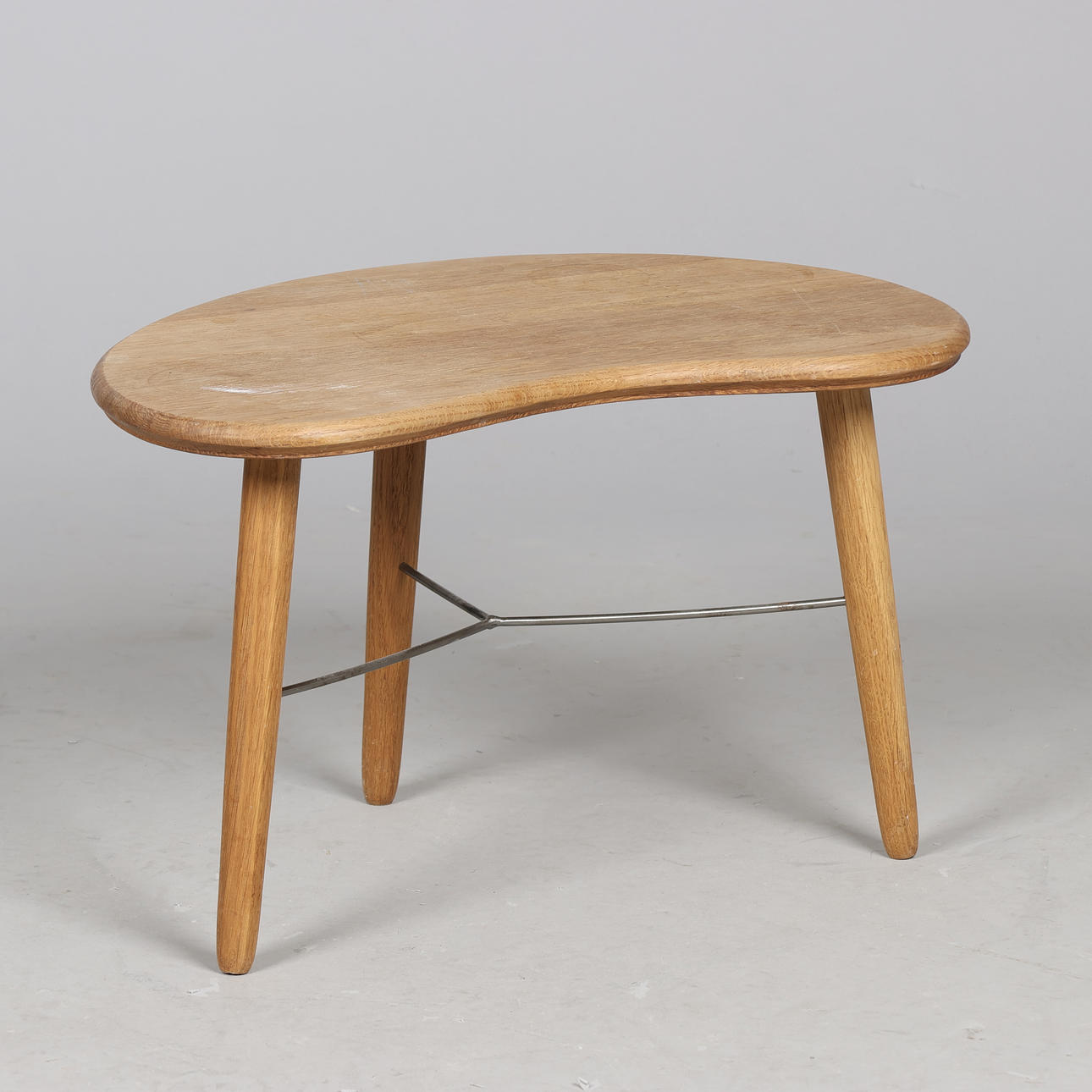Danish design, small kidney-shaped oak table, 20 years old.