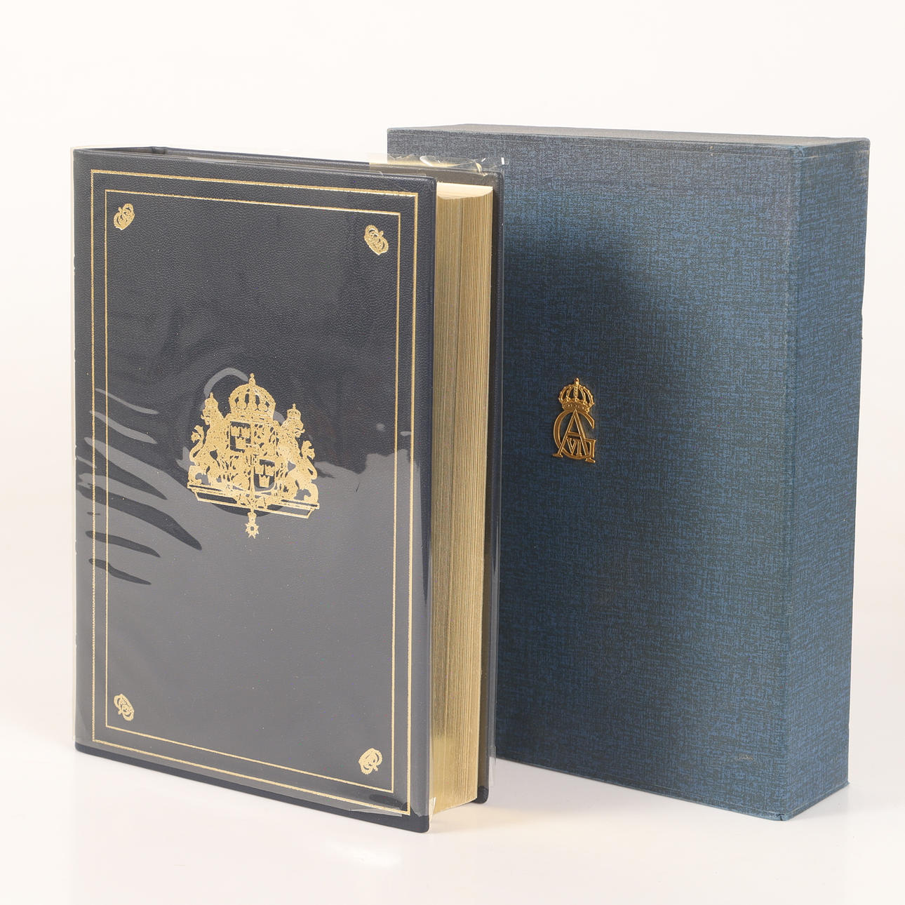 LIBRO, «Nuestros reyes», edición bibliófila, Åke Ohlmarks, Stureförlaget, 1975.