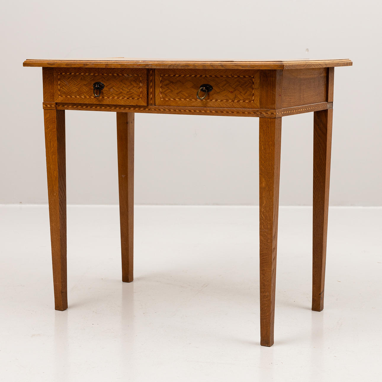 A lady's work table, oak, early 20th century.