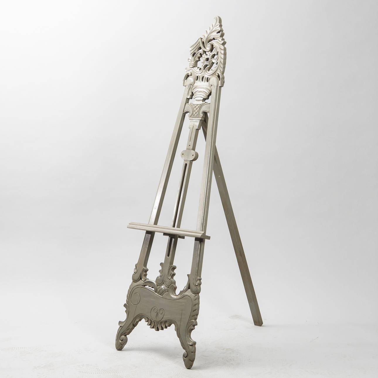 STAFFLI, gråmålat, rokokostil, samtida.