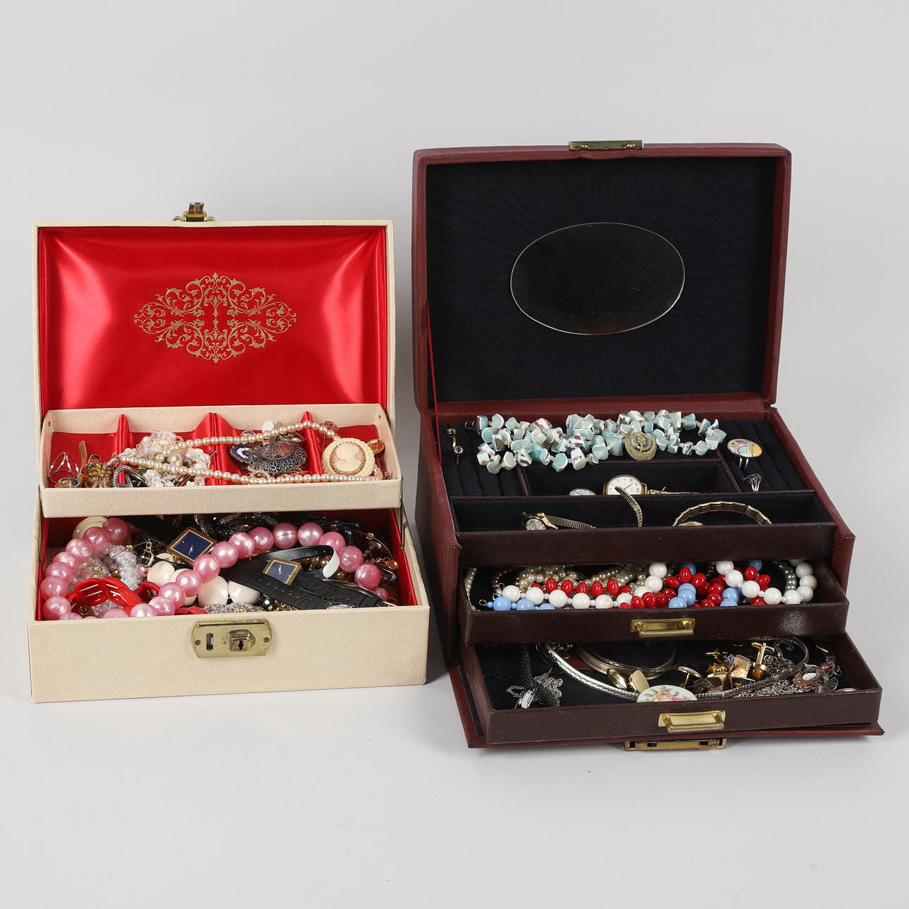 BIJOUTERIER, parti, delvis silver.