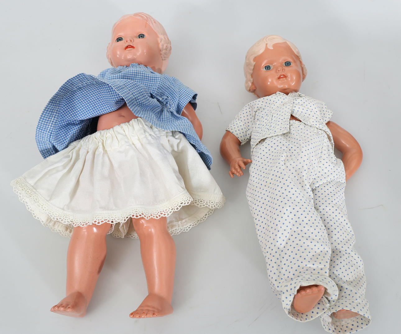 DOCKOR, celluloid, 2 stycken, sköldpaddsmärkning, 1900-talets första hälft.